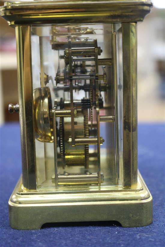A carriage clock, 5in.